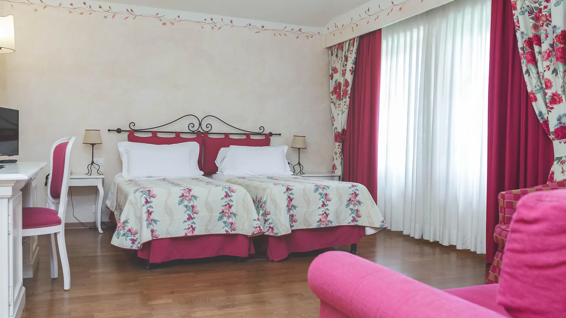 Hotel Borgo Di Cortefreda - Place Of Charme Tavarnelle Val di Pesa Italy